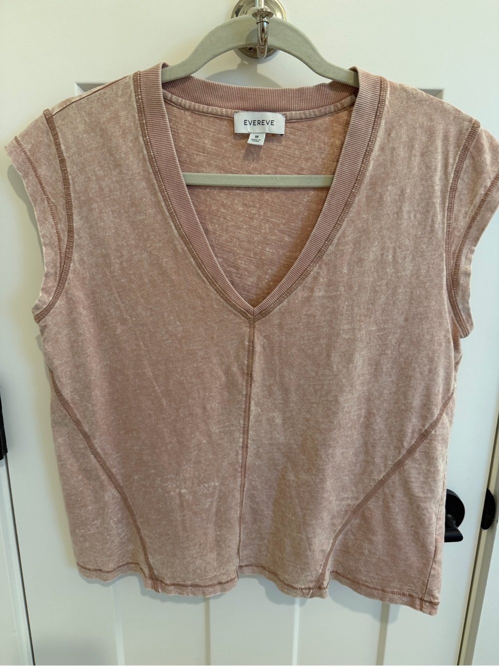 Evereve Rose Taupe V-Neck Short Sleeve Tank